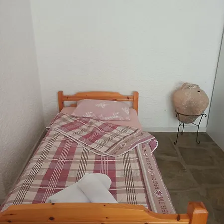 τριώροφη ελάνη * Elani