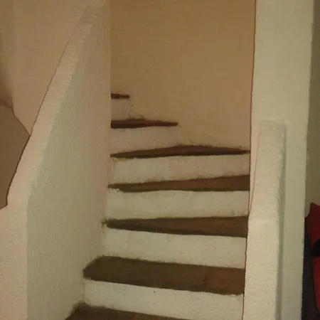3-storey Maisonette In Prázdninový dům *