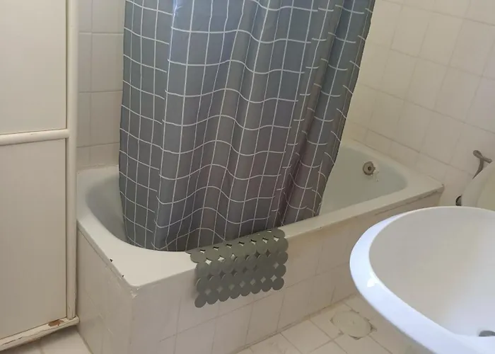 3-storey Maisonette In