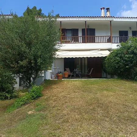 3-Storey Maisonette In Elani Сasa de vacaciones *