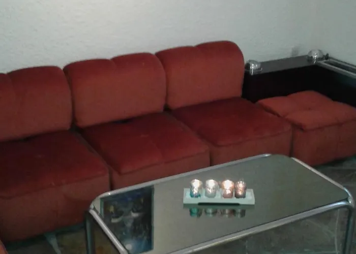 3-Storey Maisonette In Elani