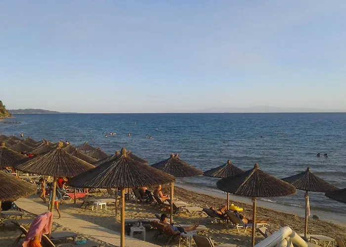 3-Storey Maisonette In Elani Сasa de vacaciones *